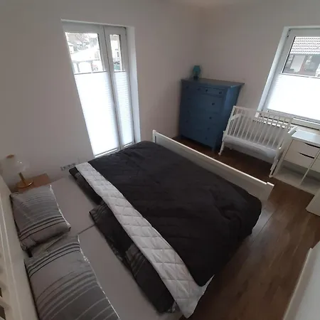 Lejlighed Erdgeschoss 75 M2 Grosser Parkplatz Wlan Terrasse 30 M2 Uebernachtung Talheim (Tuttlingen)