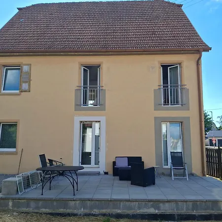 Erdgeschoss 75 M2 Grosser Parkplatz Wlan Terrasse 30 M2 Uebernachtung