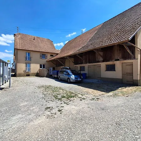 Erdgeschoss 75 M2 Grosser Parkplatz Wlan Terrasse 30 M2 Uebernachtung